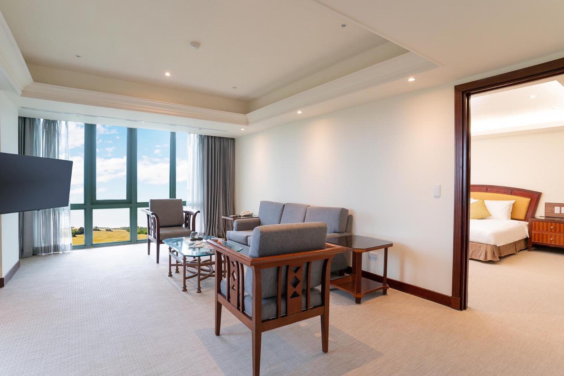Formosan Naruwan Hotel Taitung Bagian luar foto Suite
