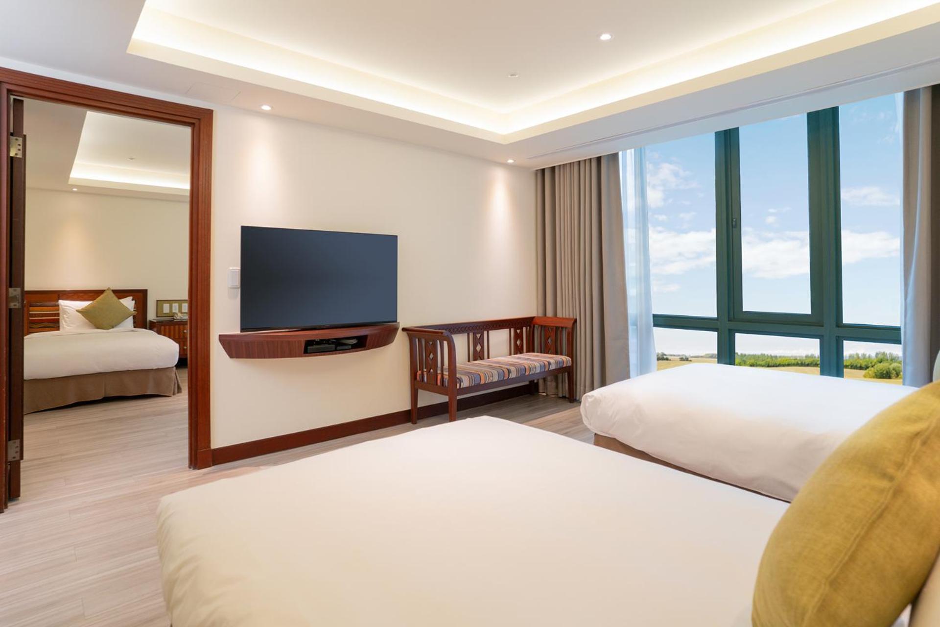 Formosan Naruwan Hotel Taitung Bagian luar foto Deluxe Family Room