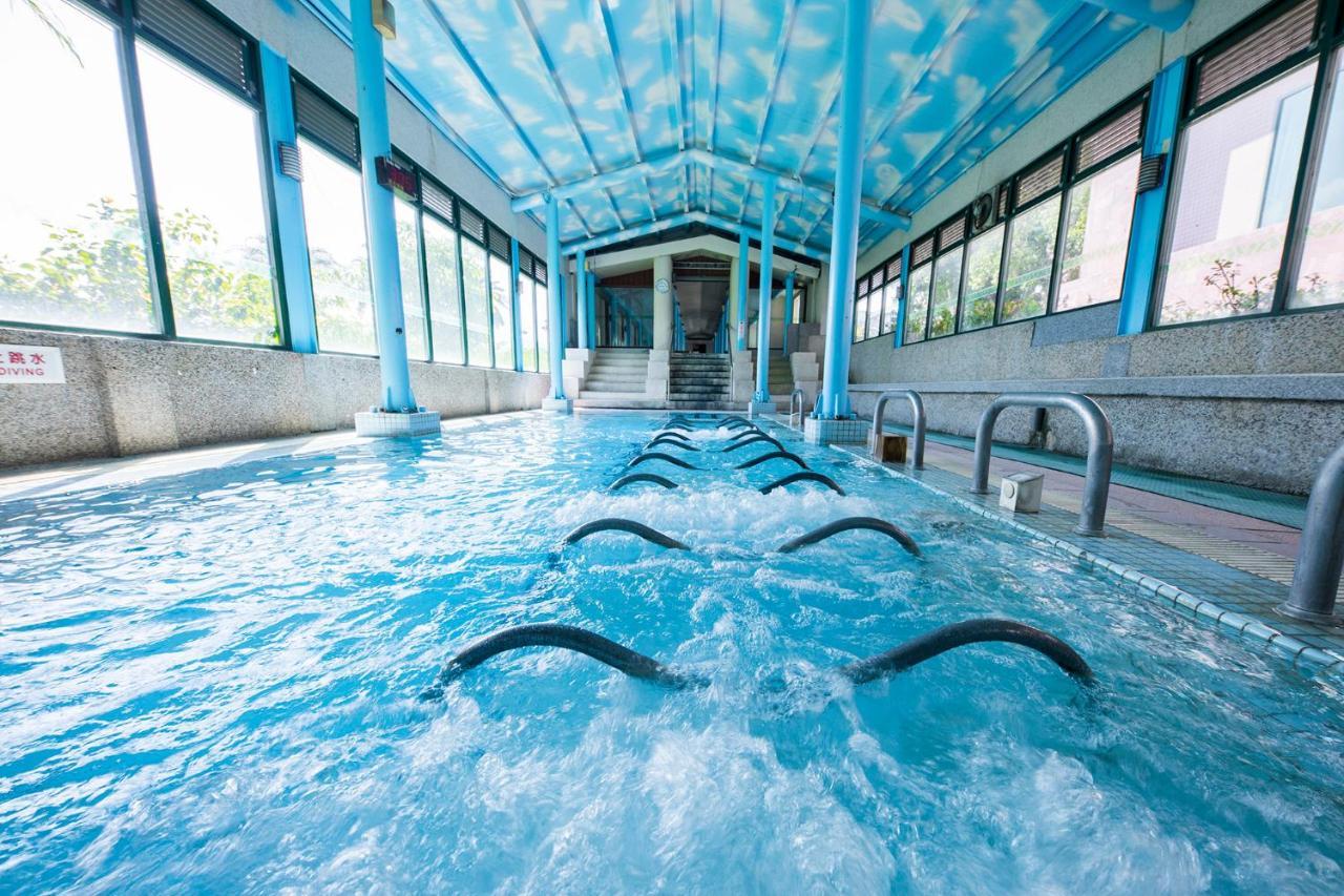 Formosan Naruwan Hotel Taitung Bagian luar foto The indoor pool at the University of Bath