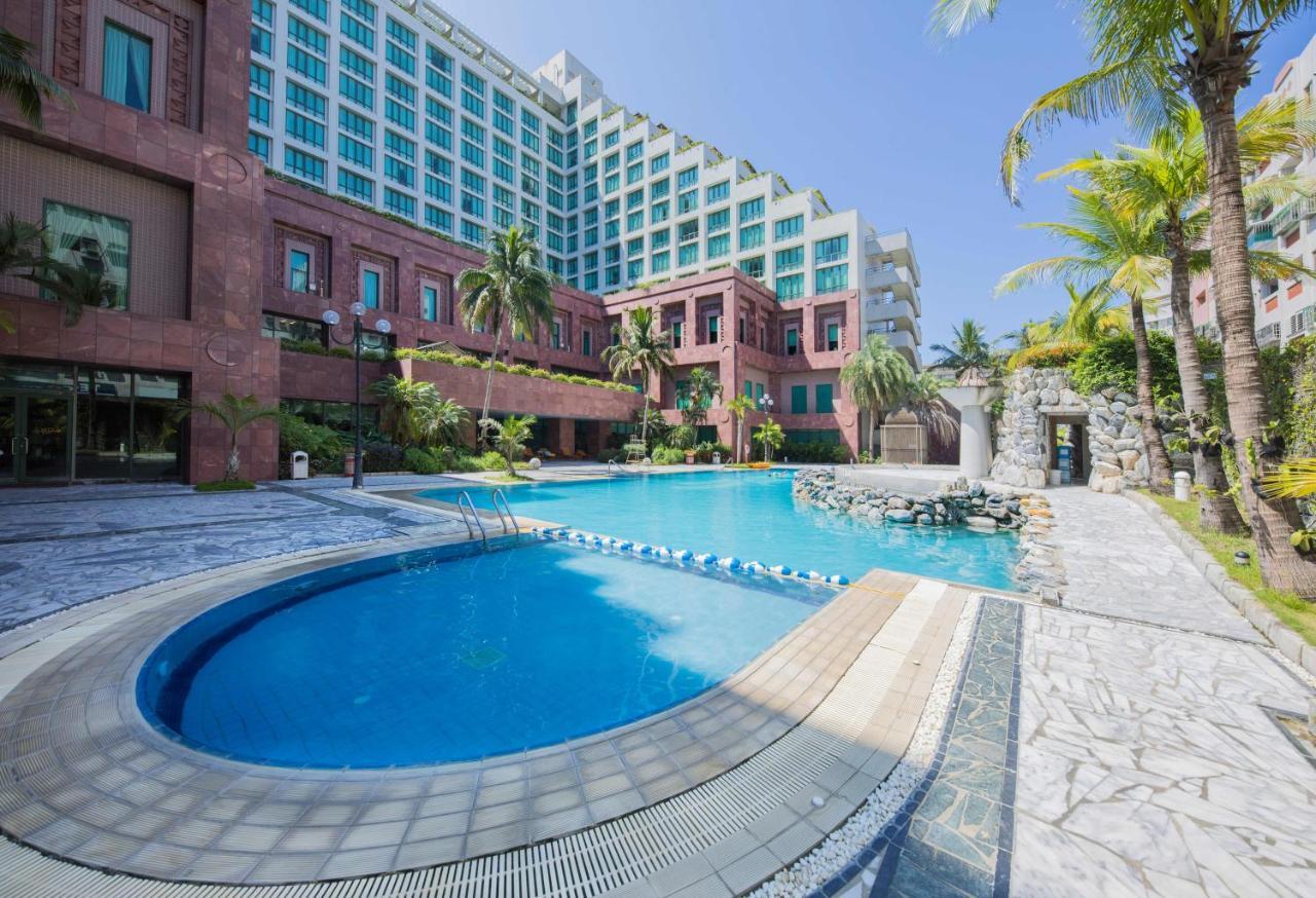 Formosan Naruwan Hotel Taitung Bagian luar foto The swimming pool at the hotel